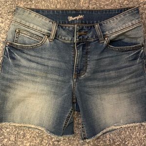 Wrangler Jean Shorts size 7 regular
